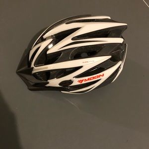 Carbon fiber helmet